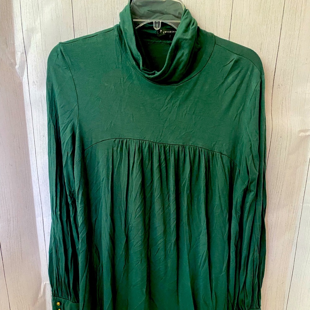 Turtleneck long sleeve tunic